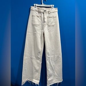 Cream/off white size 4 Zara straight leg high waisted jeans